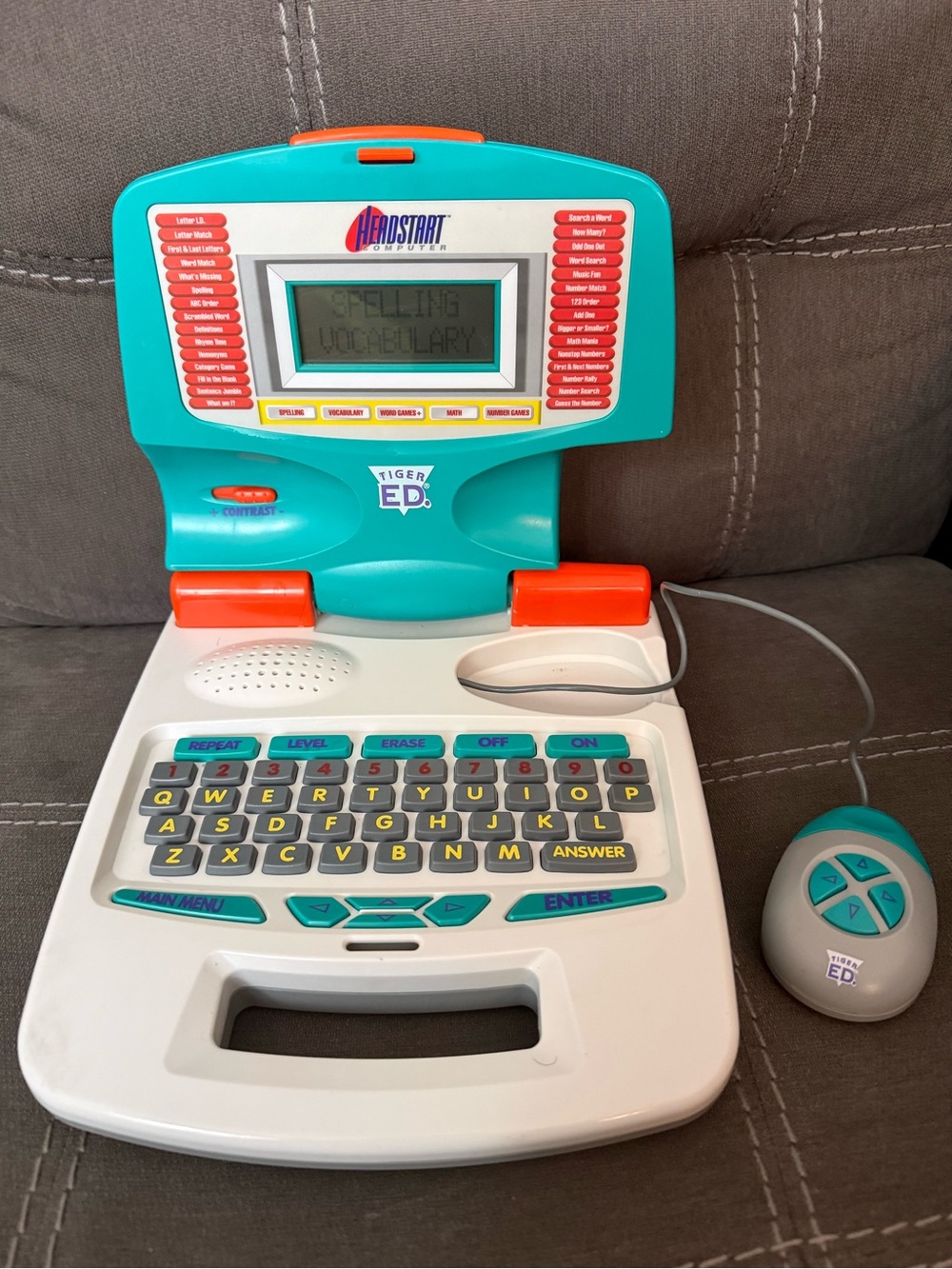 Vintage 1997 Tiger ED Headstart Computer Kids Learning